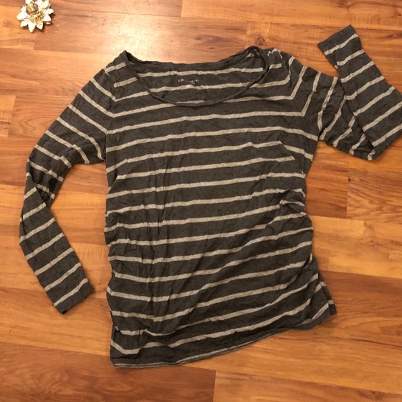 Liz Lange Tops - Maternity Striped long sleeve shirt Liz Lange Tops - Maternity Striped long sleeve shirt